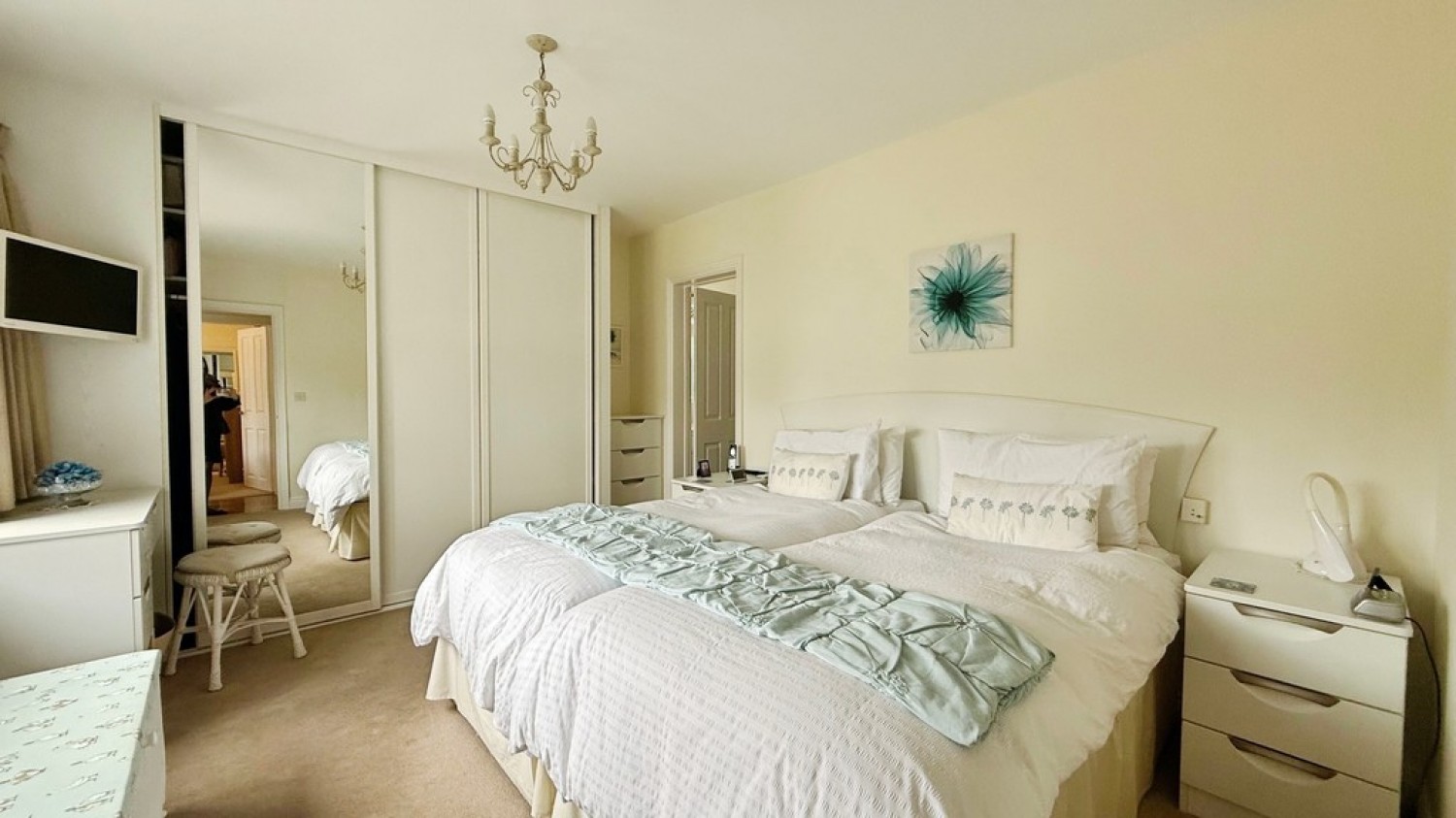 2 bedroom Bungalow in Beckford Close, Warminster