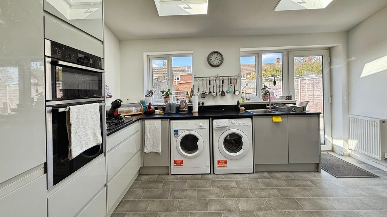 3 bedroom House for Sale Cedar Grove, Westbury