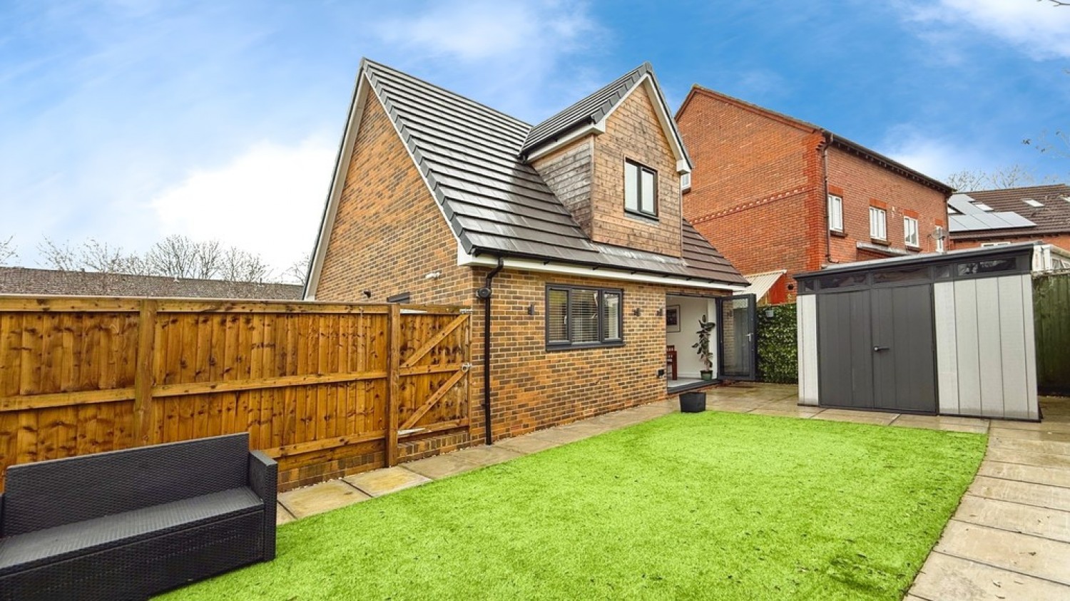 2 bedroom House in Bridge Court, Westbury