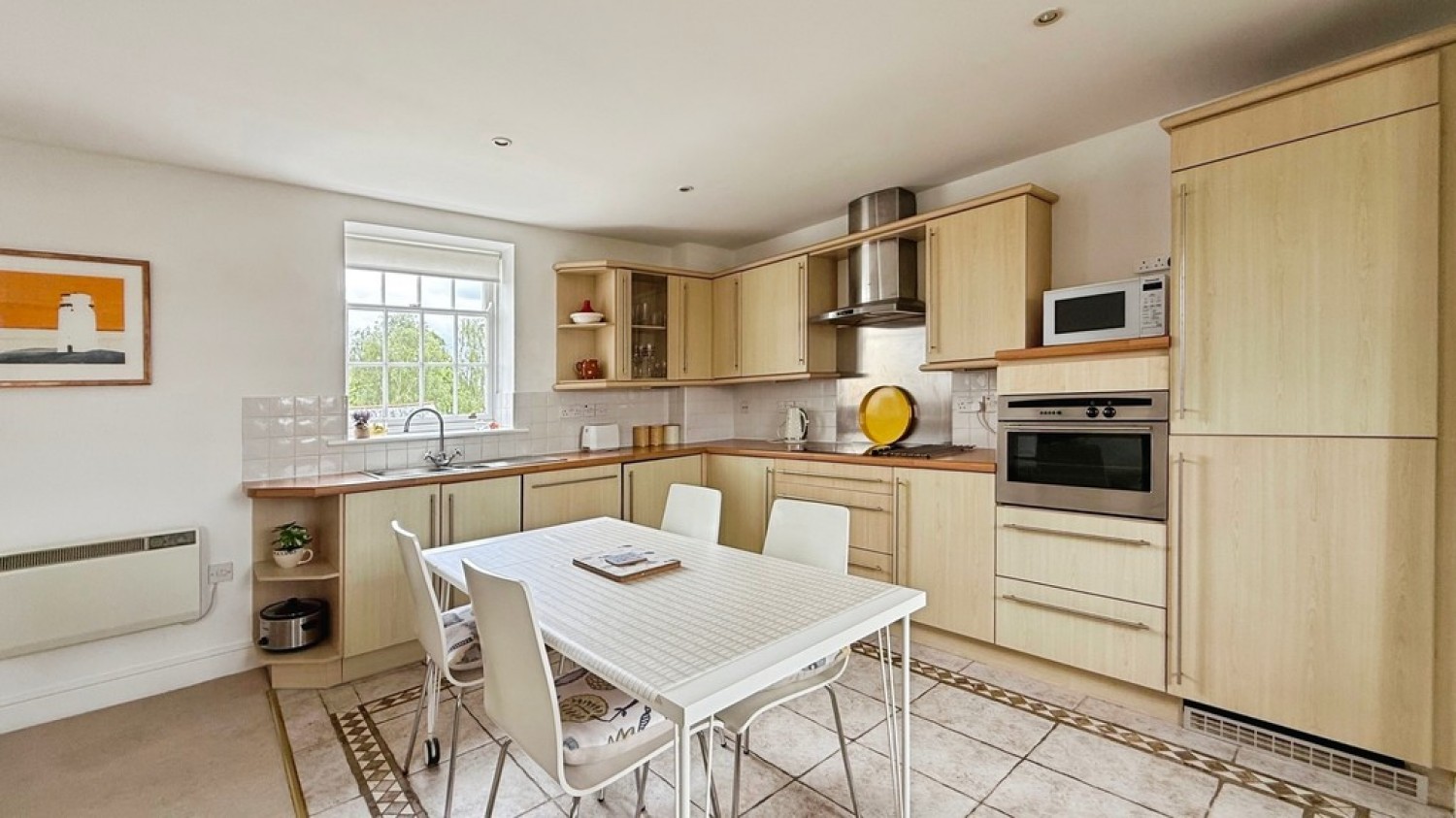 2 bedroom Flat for Sale St Georges Road, Semington