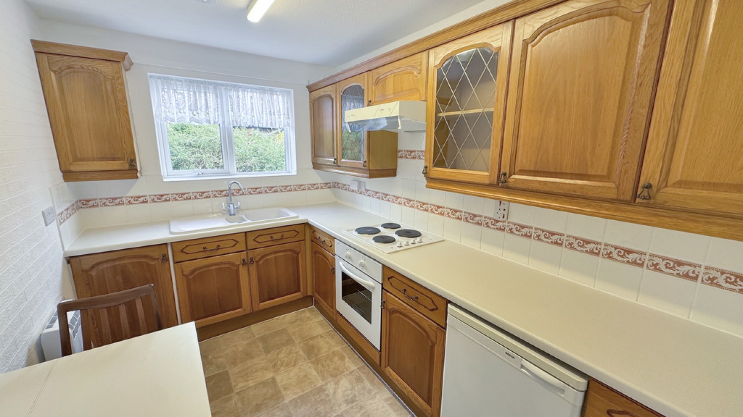 2 bedroom Flat for Letting Tynings Lane, Bratton