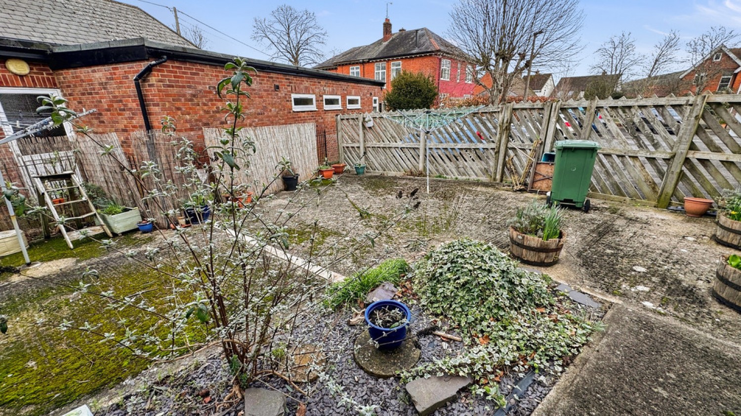 2 bedroom Flat for Letting Tynings Lane, Bratton