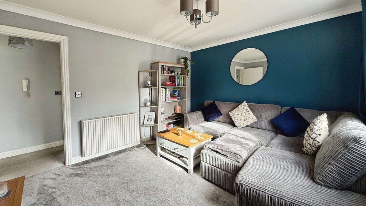 2 bedroom Flat in Caspian Gardens, Westbury