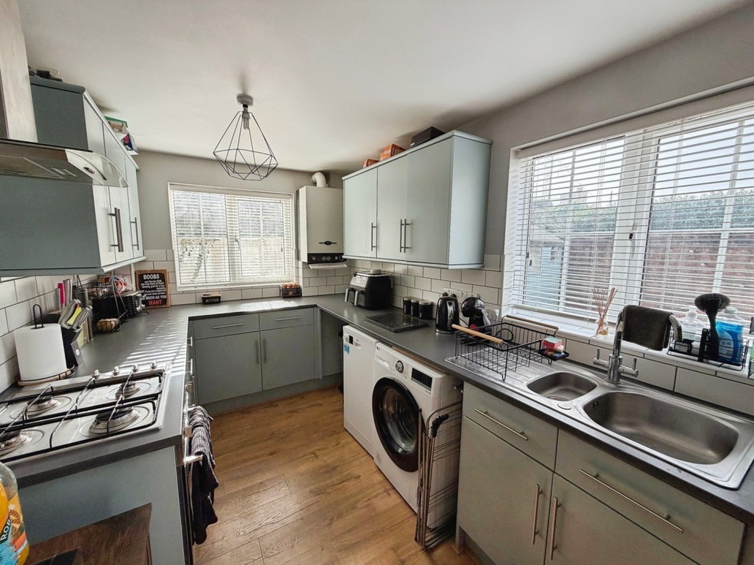 2 bedroom Flat for Sale The Mews, Westbury