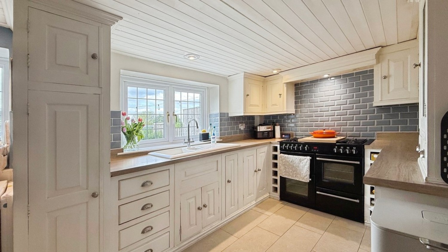 3 bedroom House for Sale High Street, Dilton Marsh