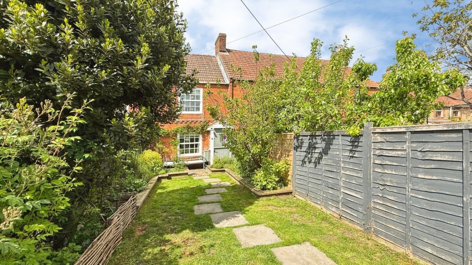 3 bedroom House for Sale High Street, Dilton Marsh