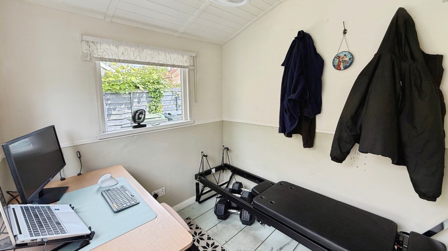 3 bedroom House for Sale High Street, Dilton Marsh