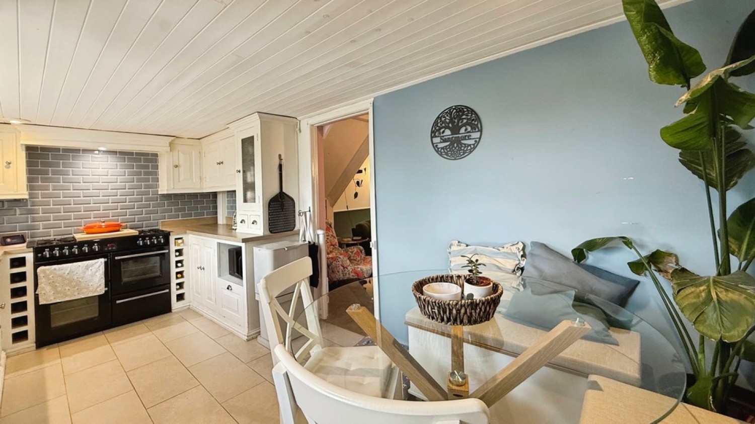 3 bedroom House for Sale High Street, Dilton Marsh