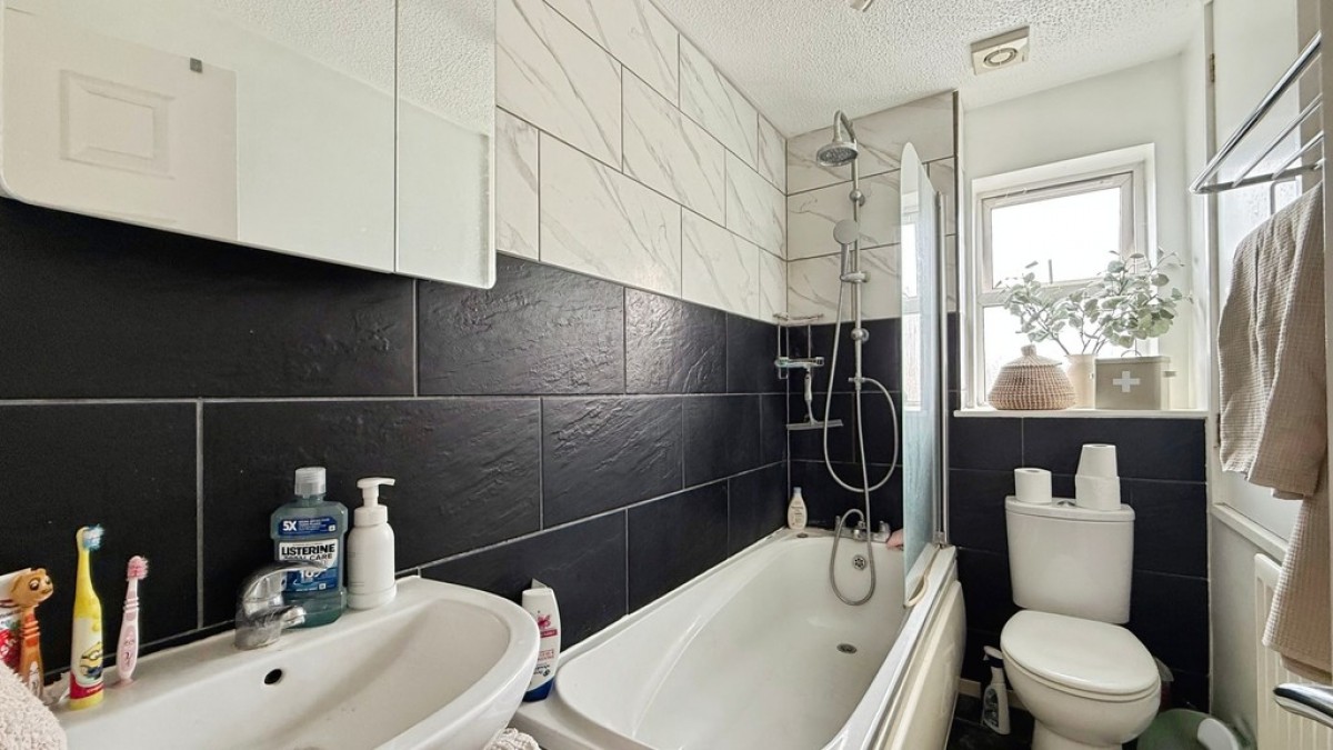 Nightingale Drive, Westbury