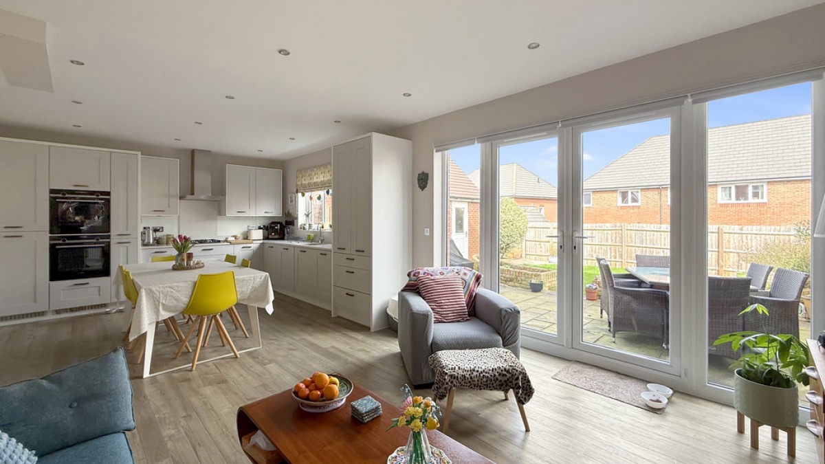 Kyte Close, Warminster