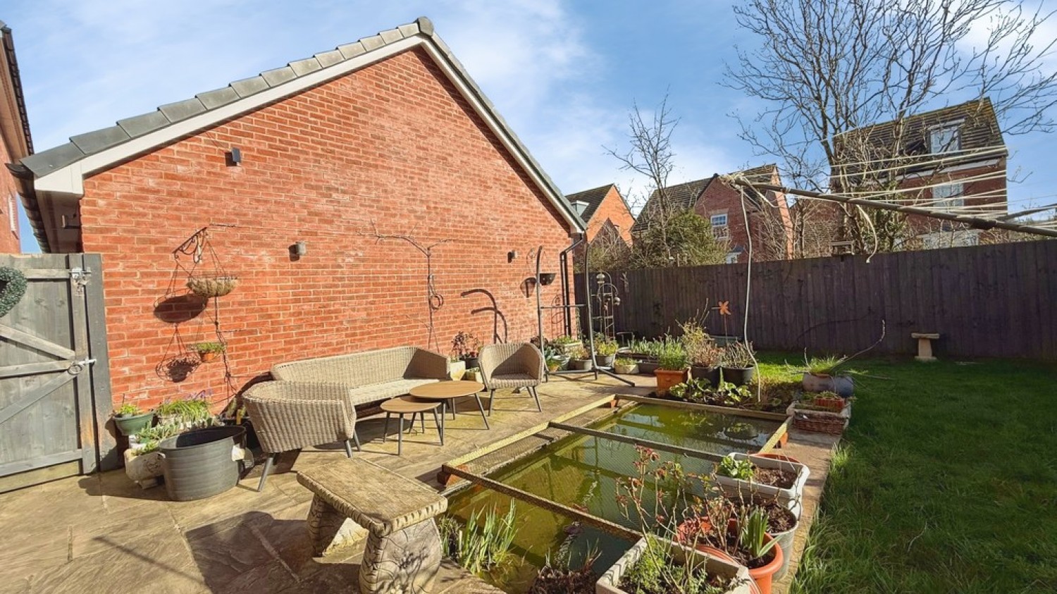 4 bedroom House for Sale Mays Drive, Westbury