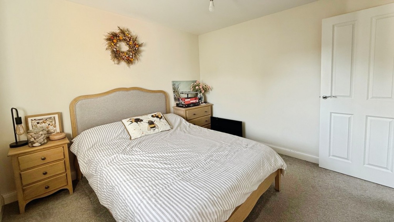 4 bedroom House for Sale Mays Drive, Westbury