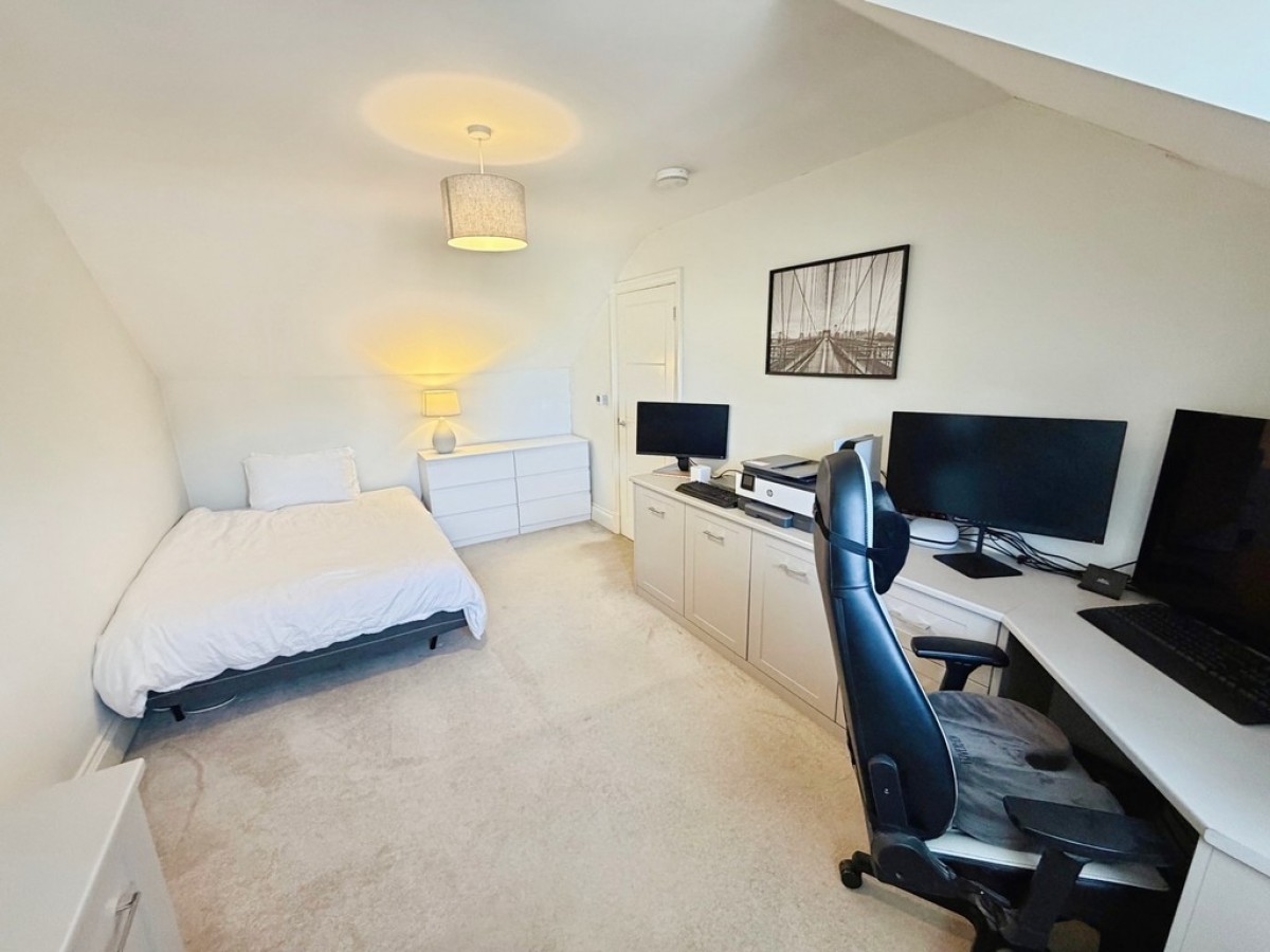 Elmhurst Gardens, Trowbridge