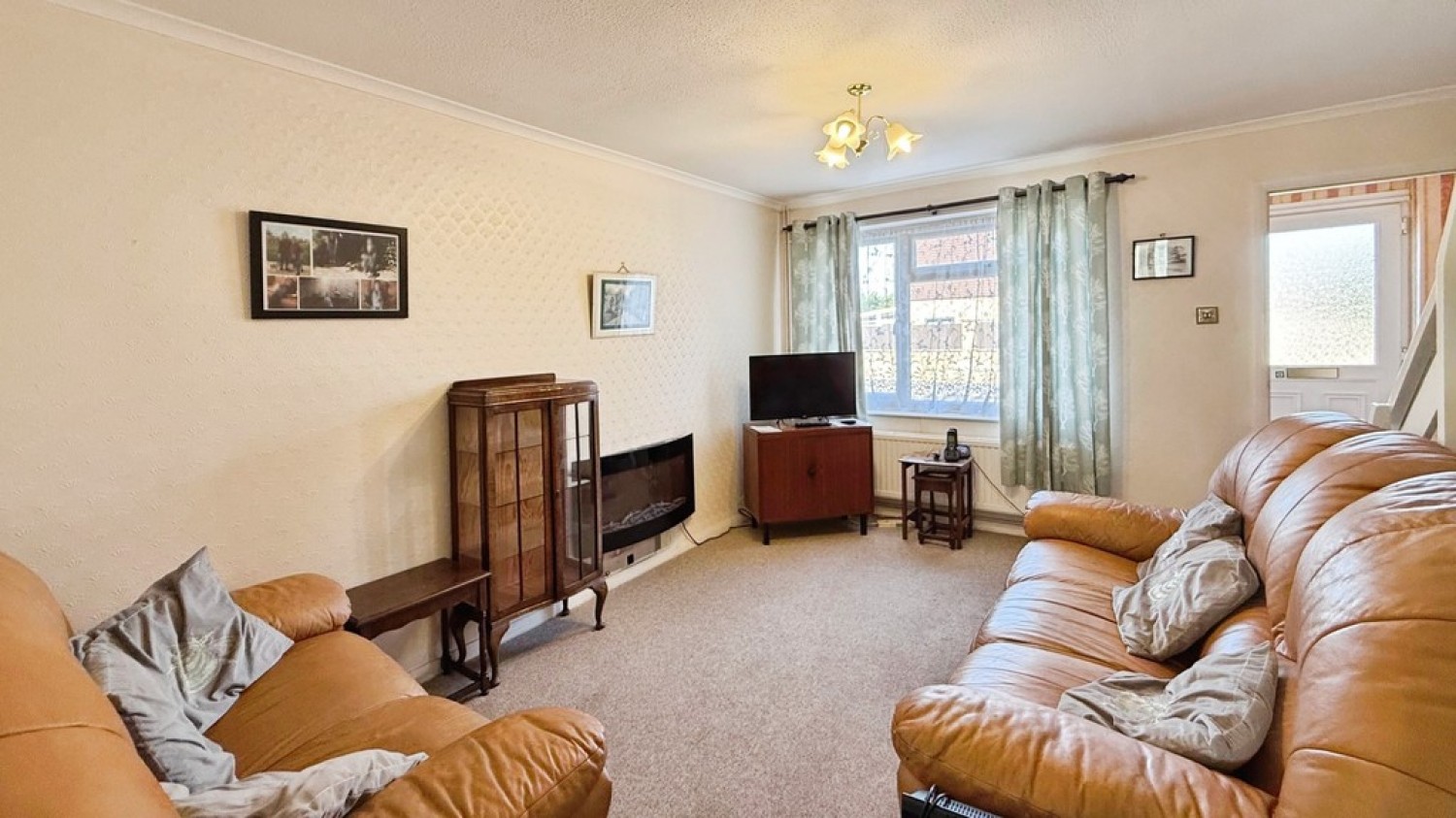 2 bedroom House for Sale Matravers Close, Westbury