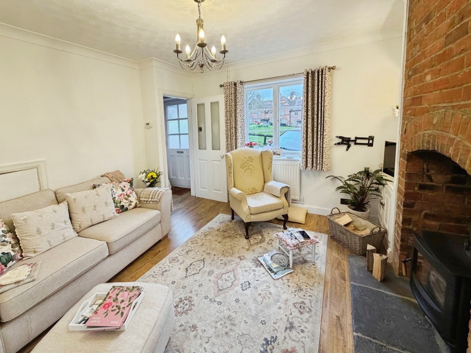 2 bedroom House for Sale Prospect Square, Westbury