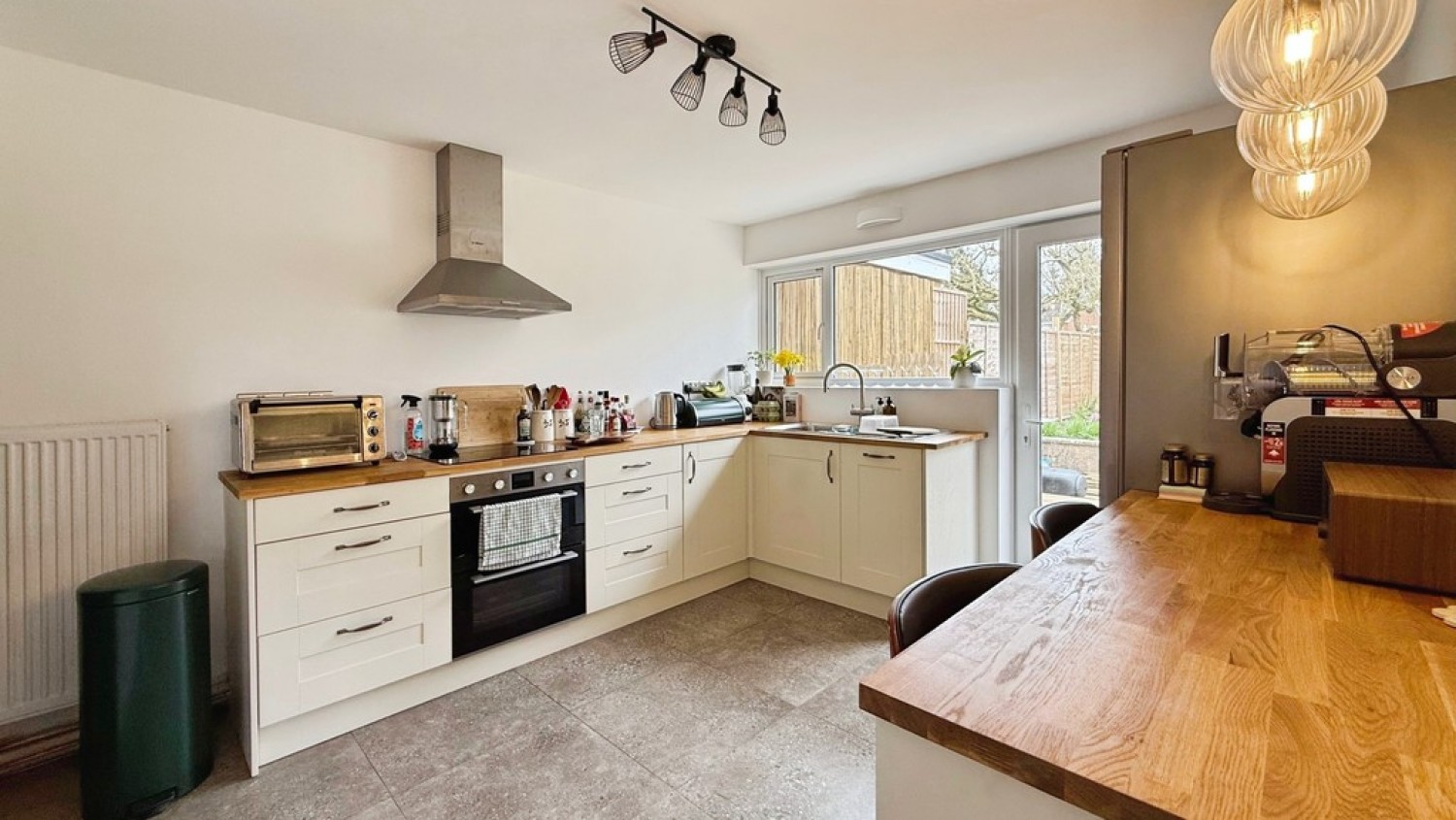 3 bedroom House for Sale Highbury Park, Warminster