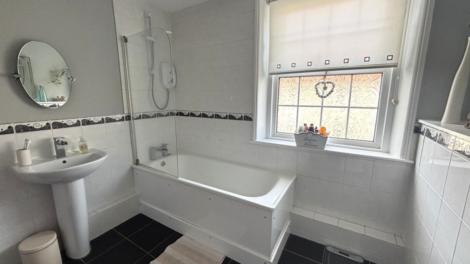 2 bedroom House for Letting Vicarage Street, Warminster, Wiltshire