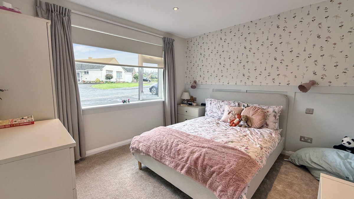 Ludlow Close, Warminster