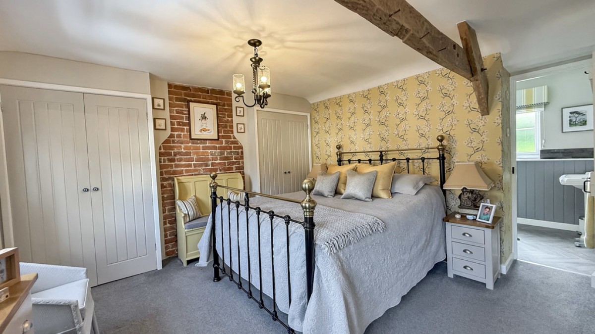 Bishopstrow, Warminster