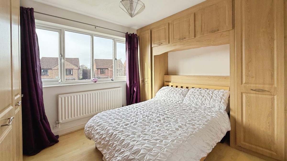 Canons Close, Warminster