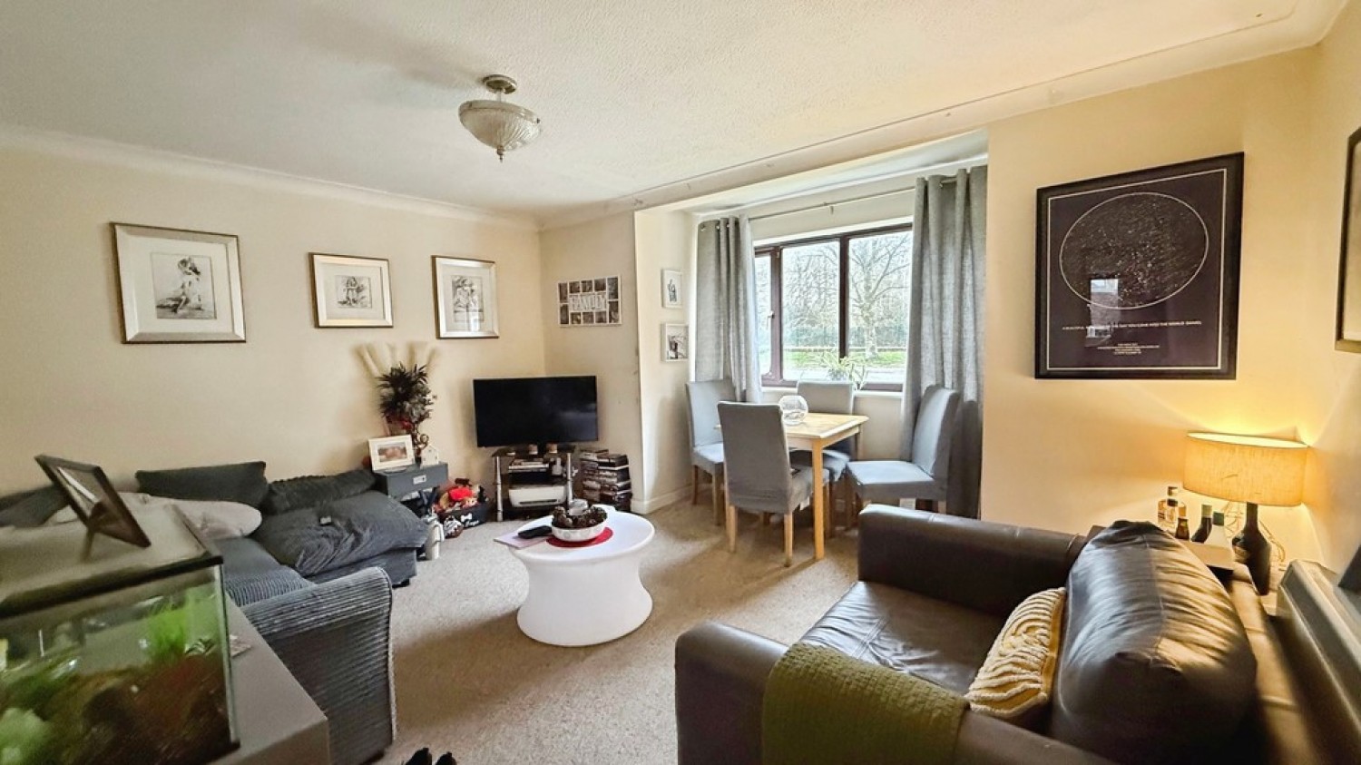 2 bedroom Flat for Sale Broadwood Close, Warminster