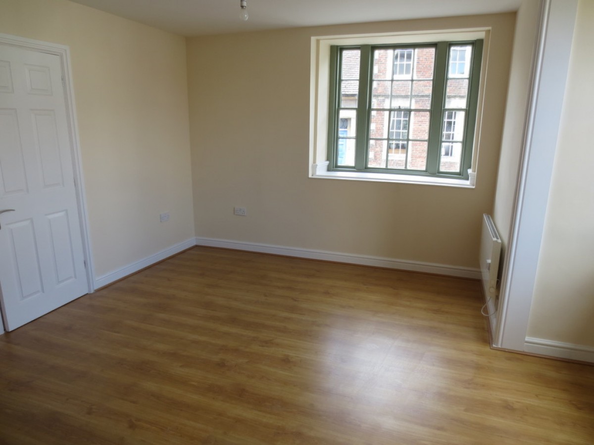 White Lion Apartments, Westbury