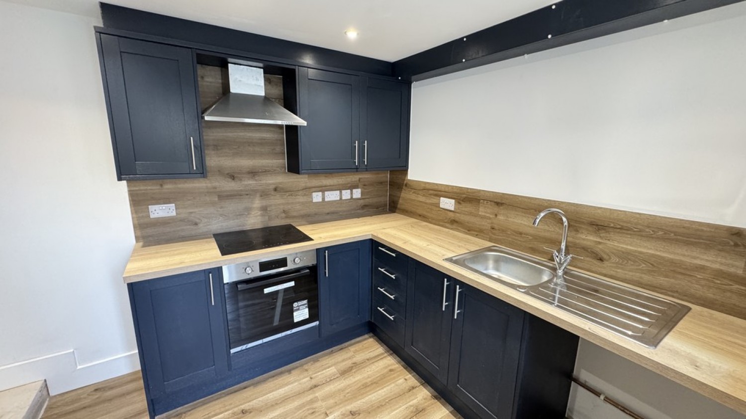 2 bedroom Flat for Letting Fore Street, Westbury