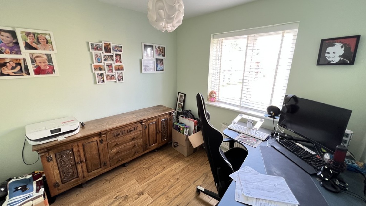 4 bedroom House for Sale Southdown Way, Warminster