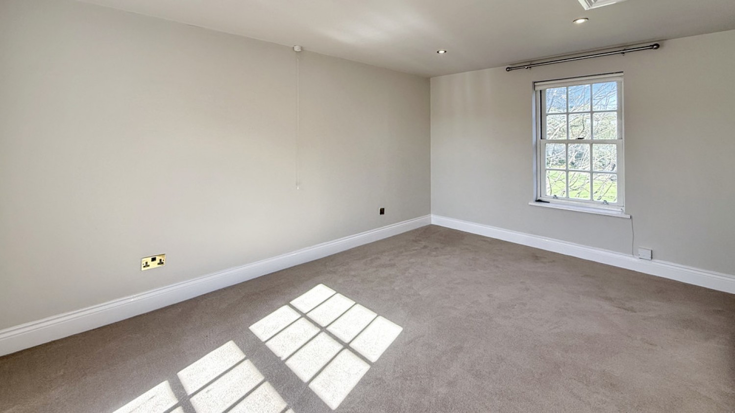 2 bedroom Flat for Letting Church Walk, Trowbridge
