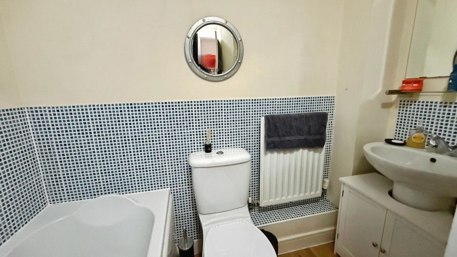 3 bedroom House for Sale Kissing Batch, Frome