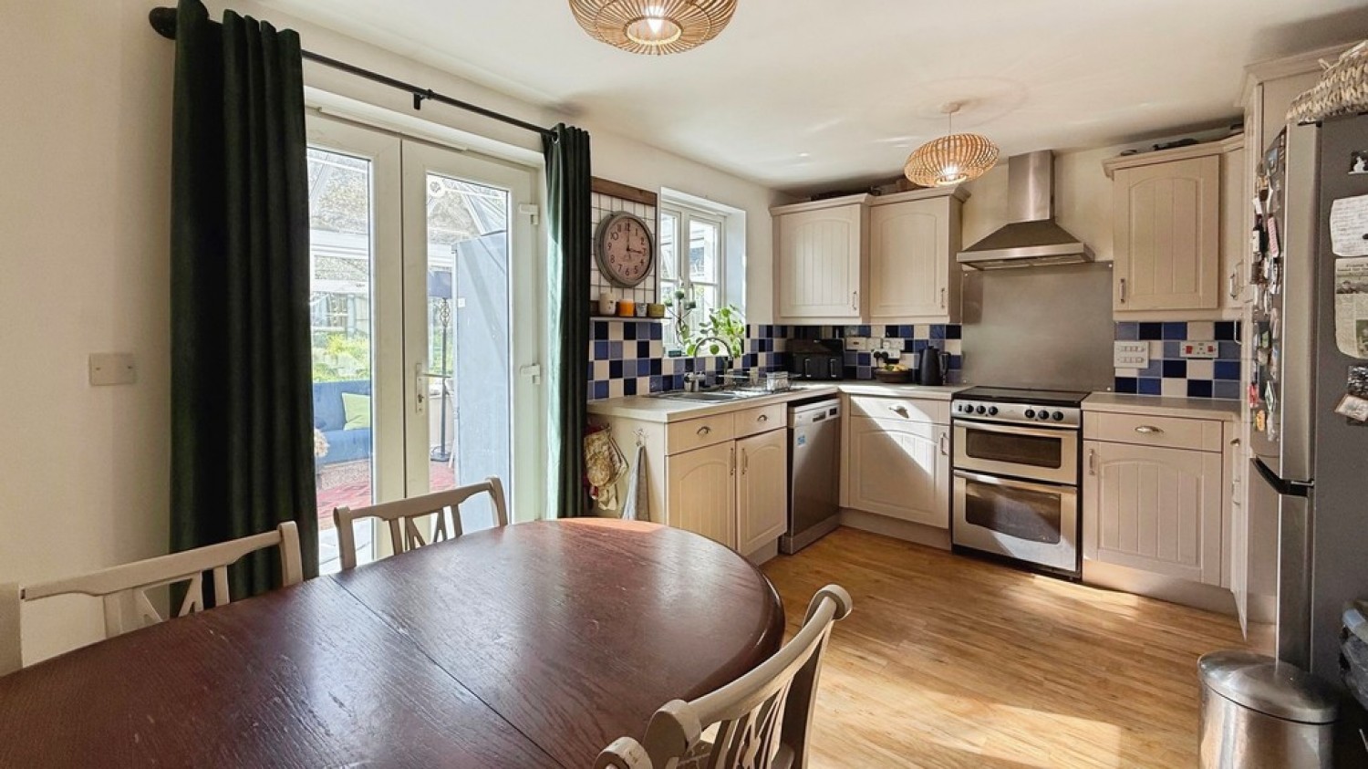 3 bedroom House for Sale Kissing Batch, Frome