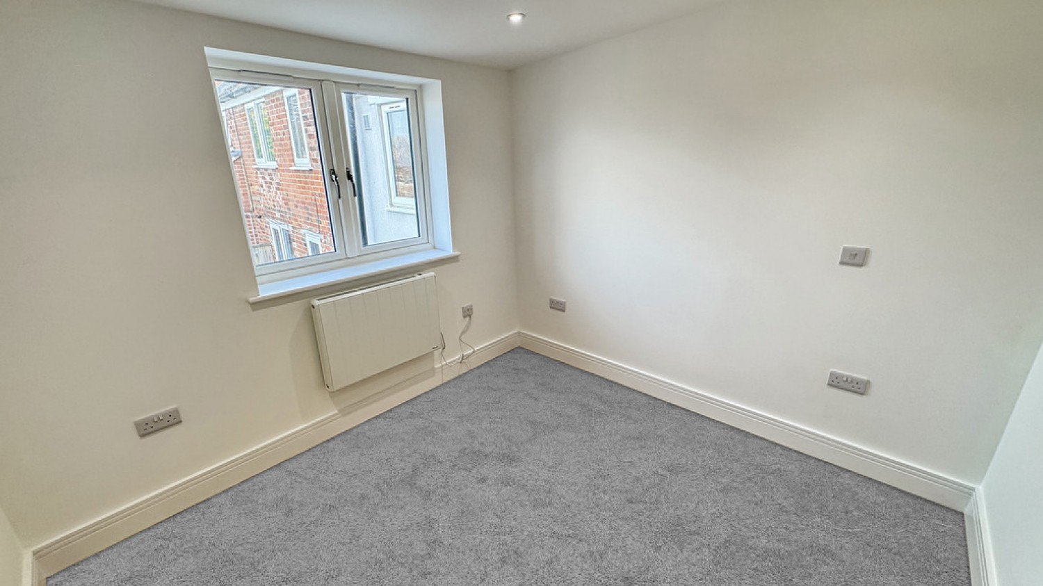 2 bedroom Flat for Letting Fore Street, Westbury