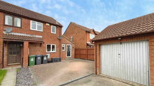 Gloucester Walk, Westbury