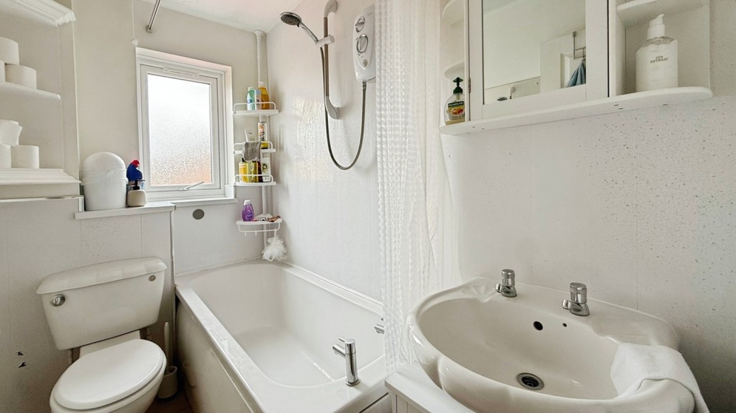 2 bedroom House for Sale Gloucester Walk, Westbury