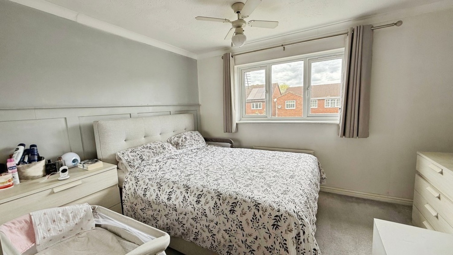 2 bedroom House for Sale Gloucester Walk, Westbury