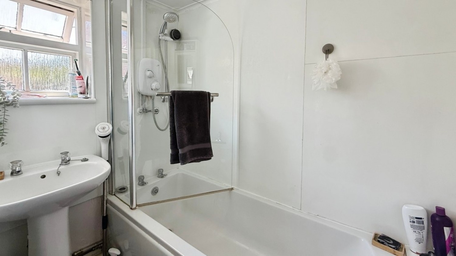 2 bedroom House for Sale West End, Westbury