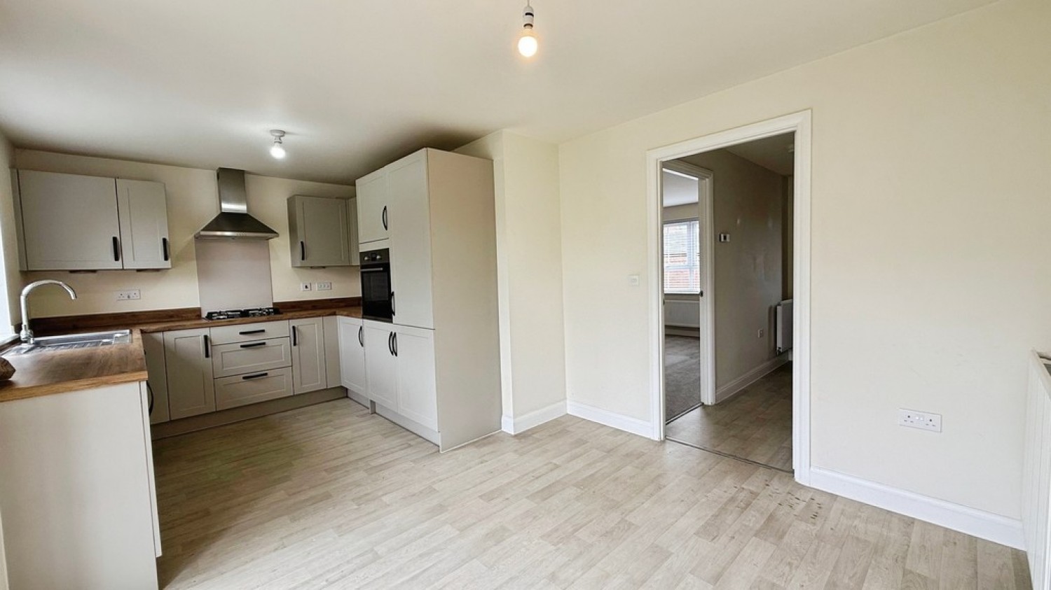 4 bedroom House for Sale Baynton Close, Westbury