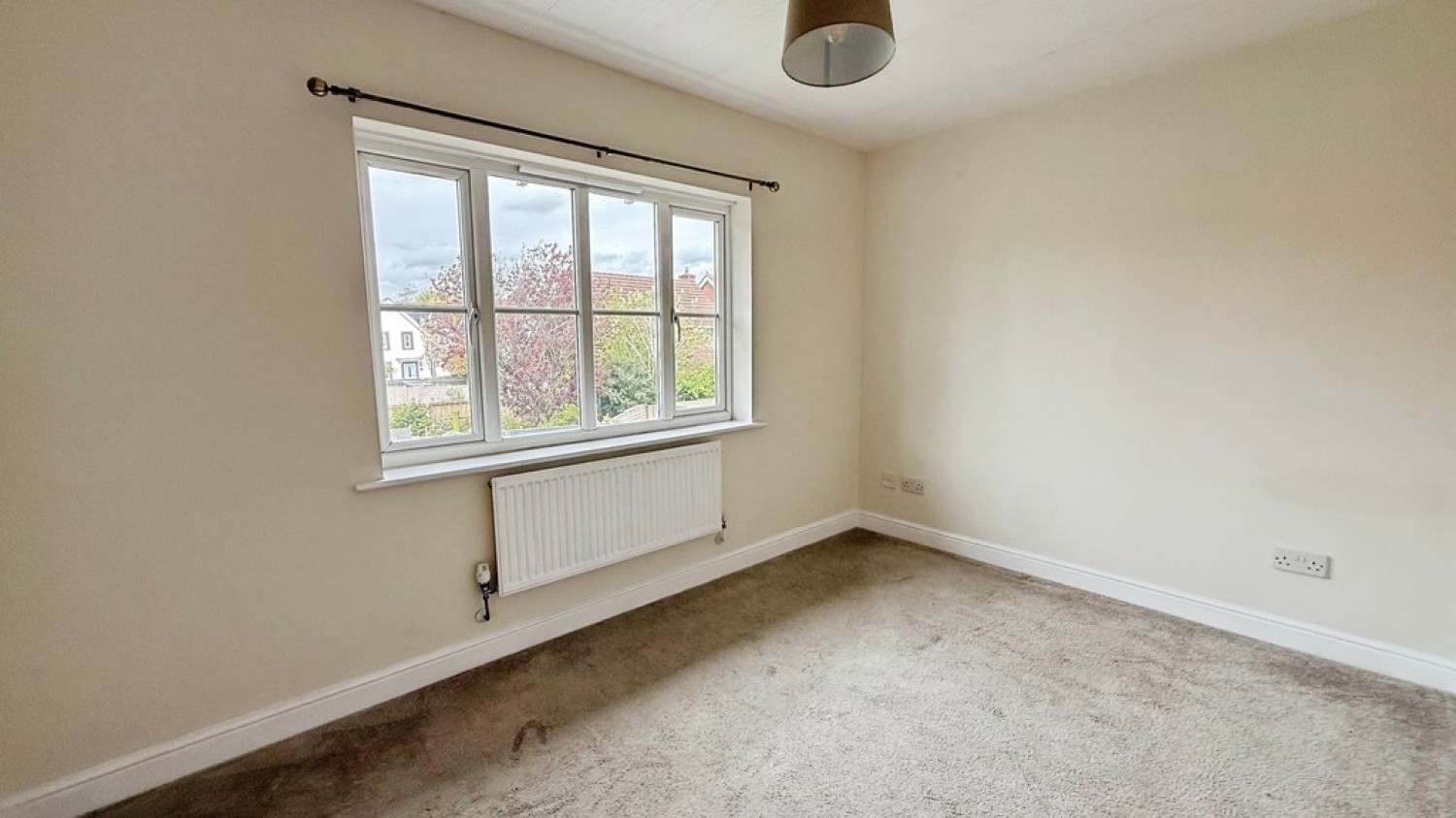 2 bedroom House for Sale Cleveland Way, Westbury