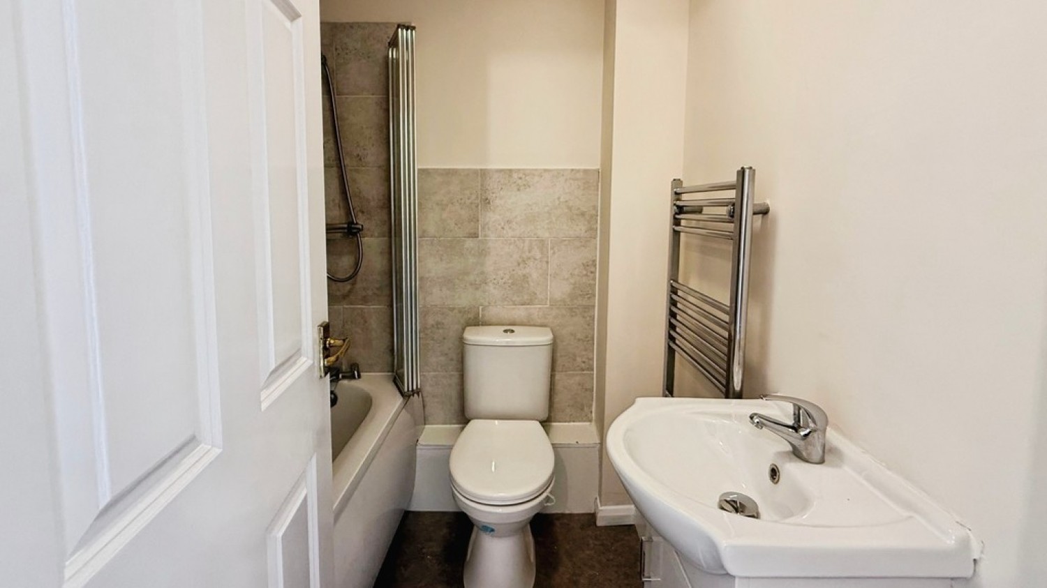 2 bedroom House for Sale Cleveland Way, Westbury