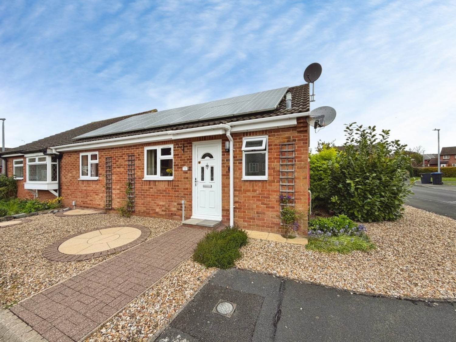 2 bedroom Bungalow for Sale Ingram Place, Westbury