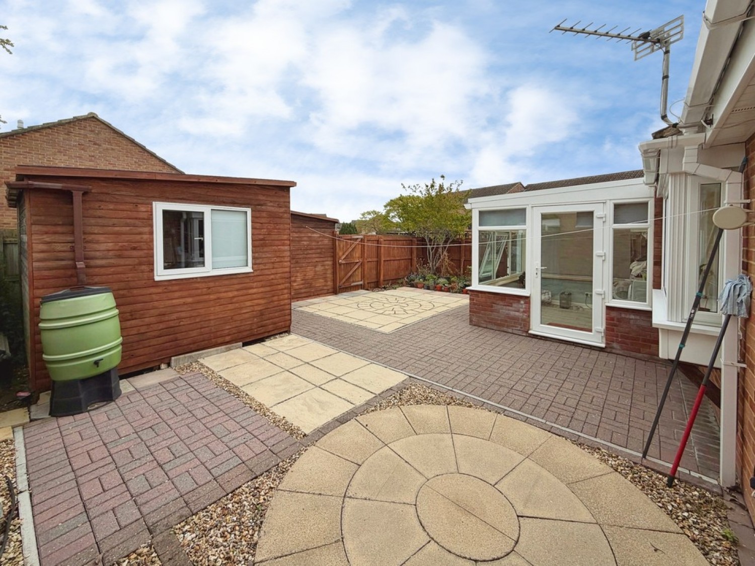 2 bedroom Bungalow for Sale Ingram Place, Westbury