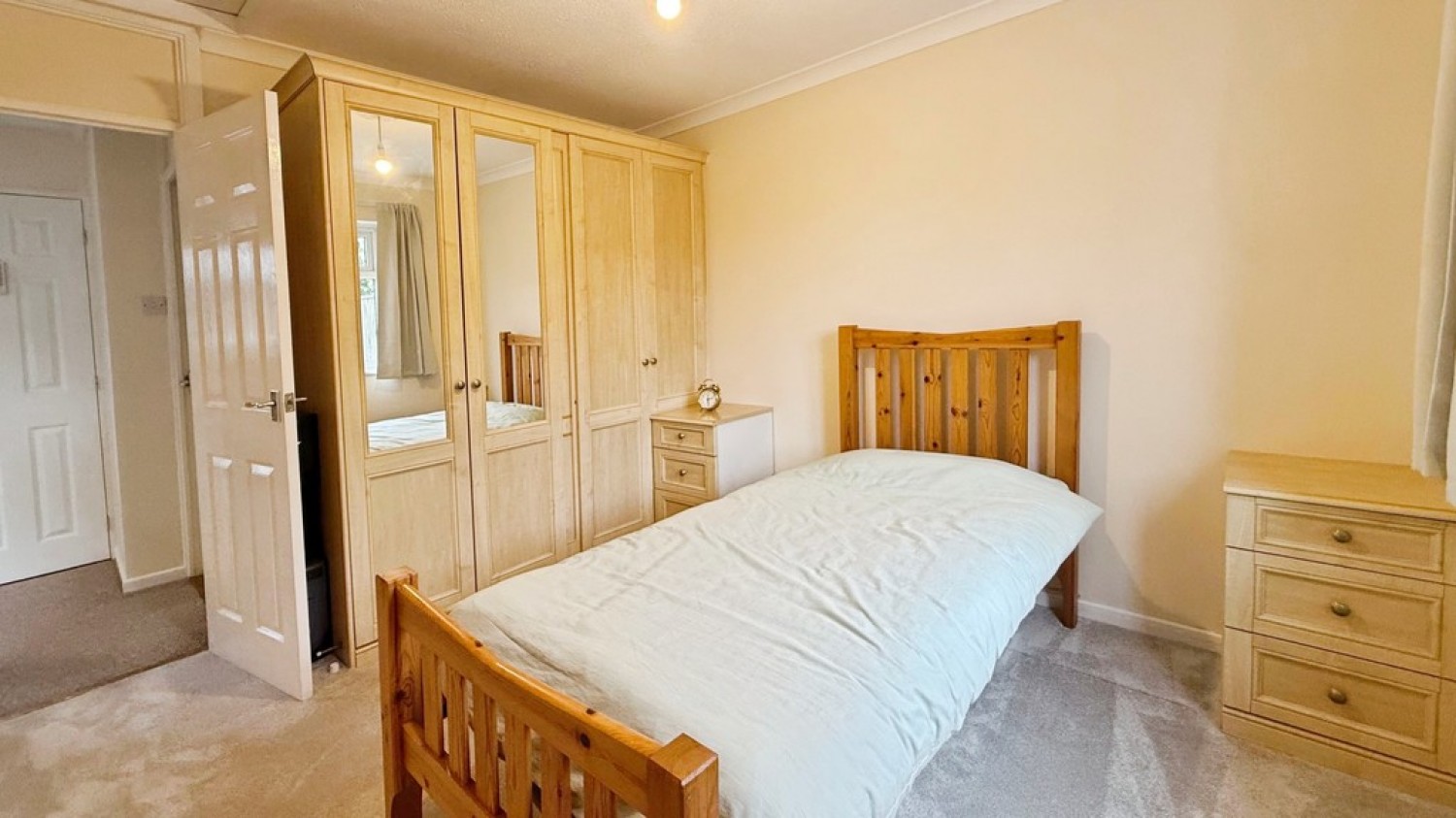 2 bedroom Bungalow for Sale Ingram Place, Westbury