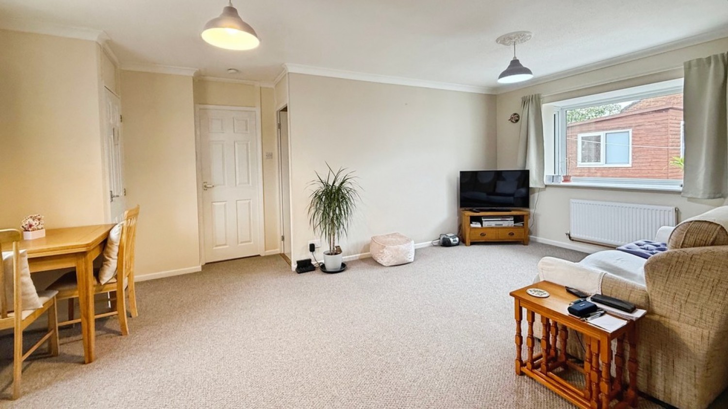 2 bedroom Bungalow for Sale Ingram Place, Westbury