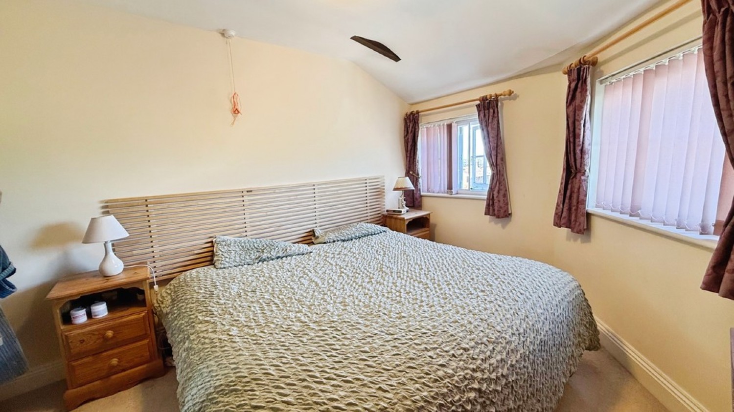 2 bedroom Property for Sale Eden Vale Road, Westbury