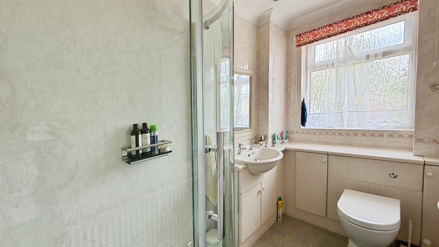 4 bedroom Bungalow for Sale High Street, Dilton Marsh
