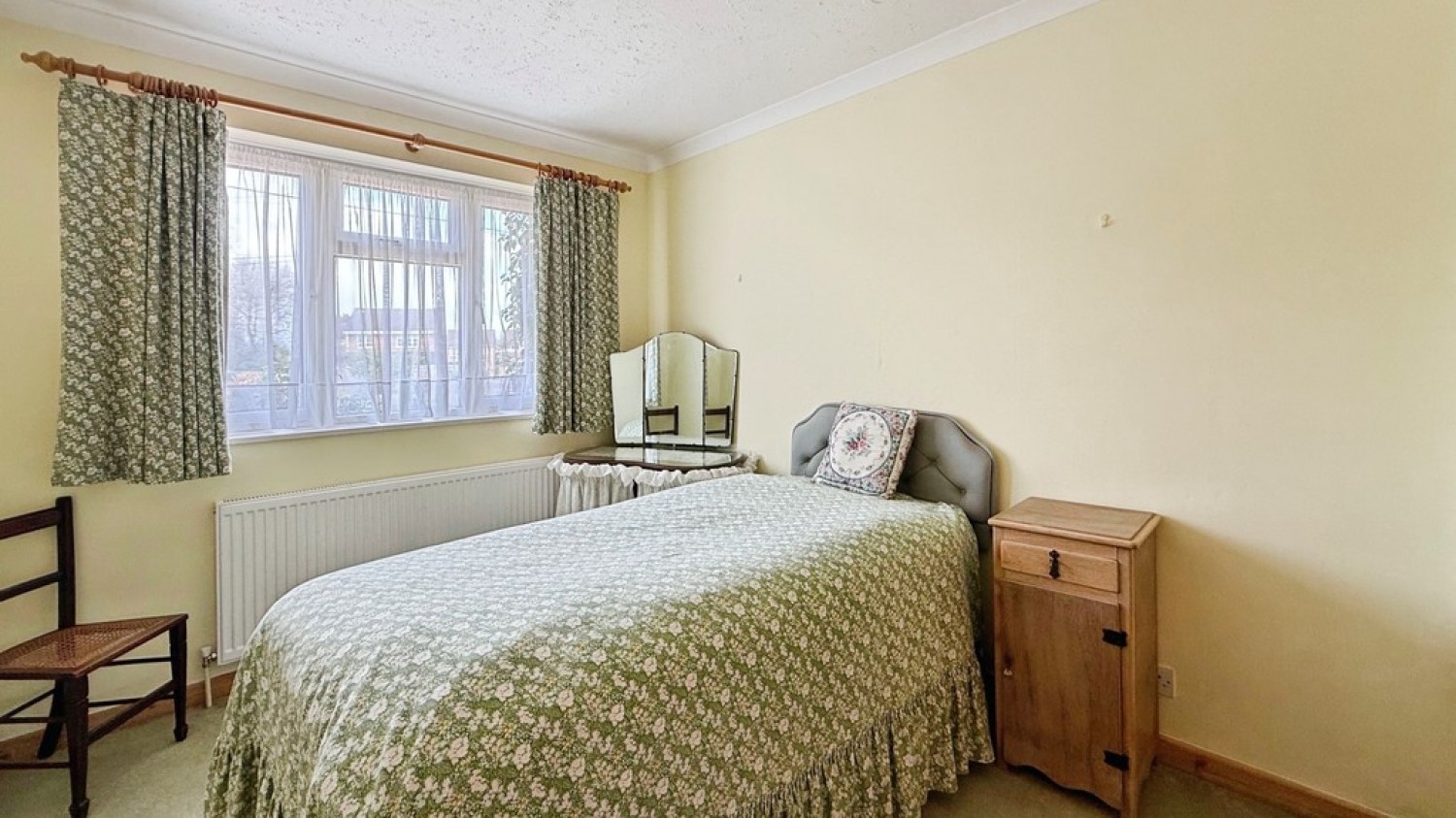 4 bedroom Bungalow for Sale High Street, Dilton Marsh