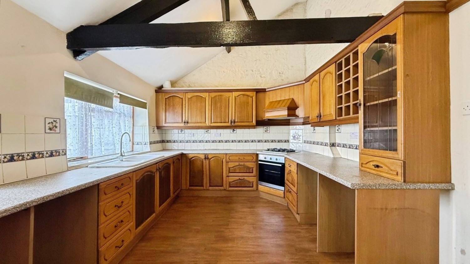4 bedroom House for Sale Boreham Road, Warminster