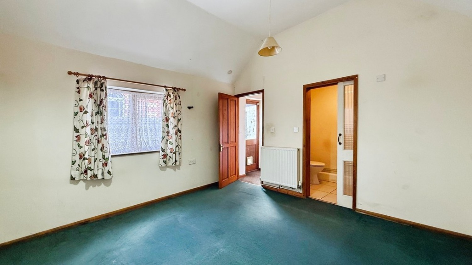 4 bedroom House for Sale Boreham Road, Warminster