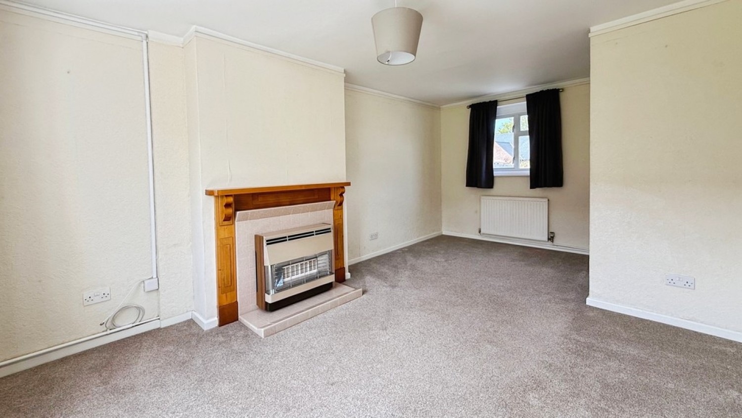 3 bedroom House for Sale Court Orchard, Bratton