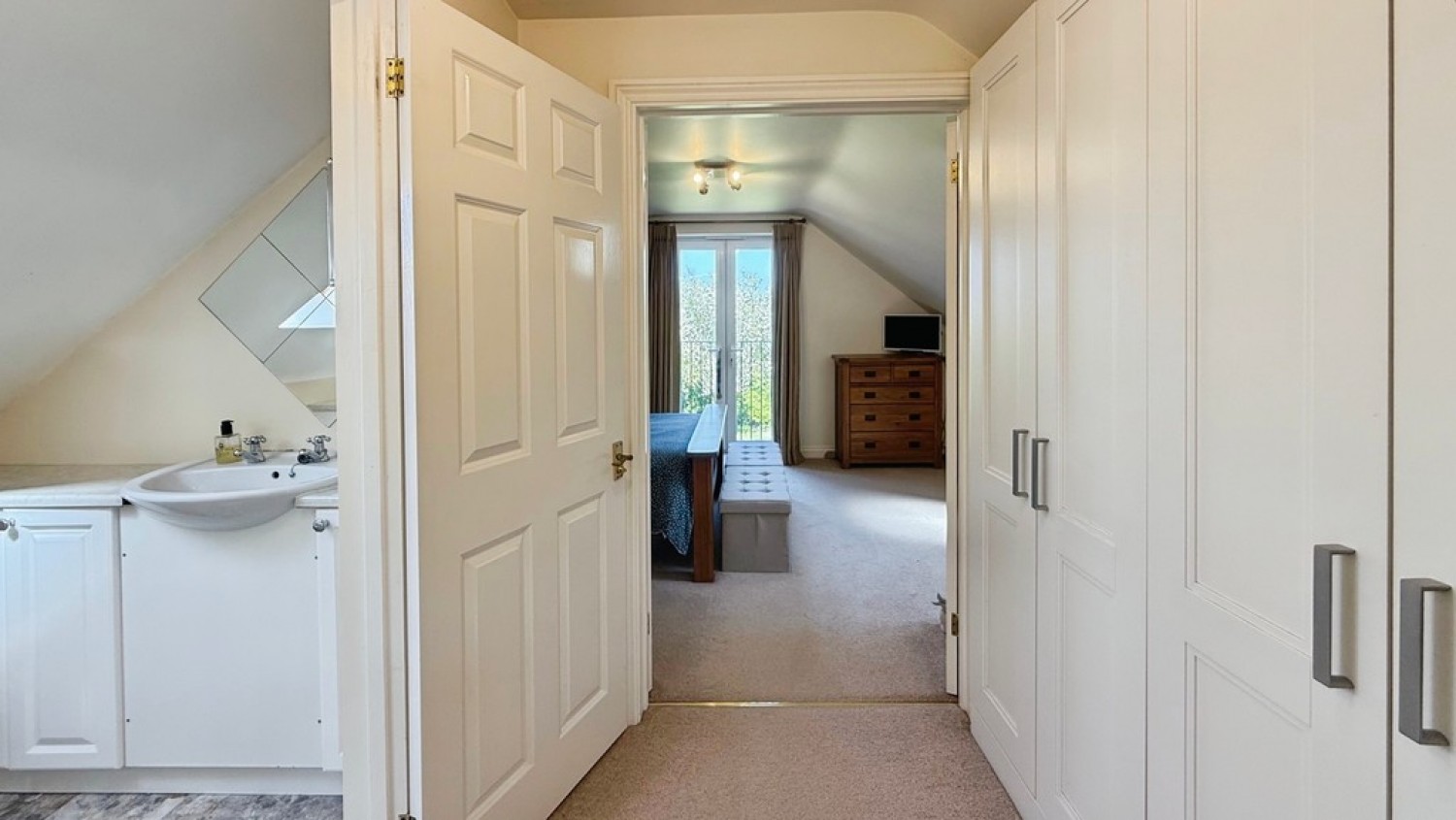3 bedroom Bungalow for Sale Newtown, Westbury